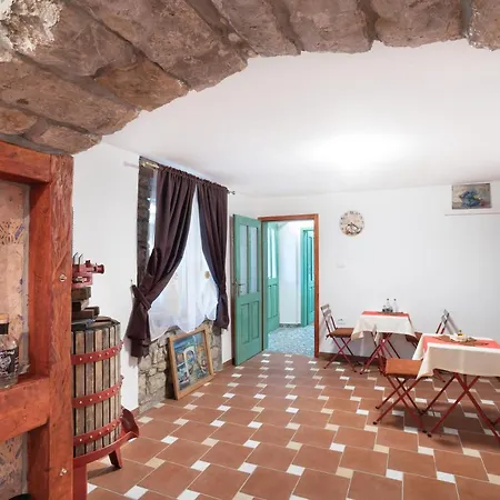 Hébergement de vacances Istrian Casa Ladonia By Locap Group *